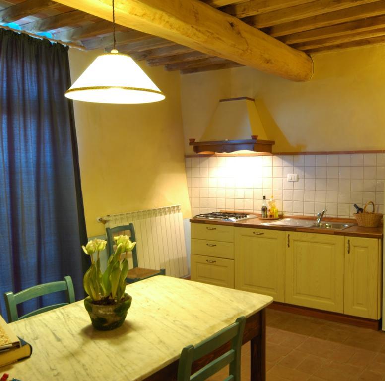 Agriturismo Podere La Marronaia San Gimignano Szoba fotó